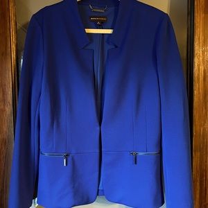 Beautiful Dana Buchman Royal Blue blazer with trendy lapel